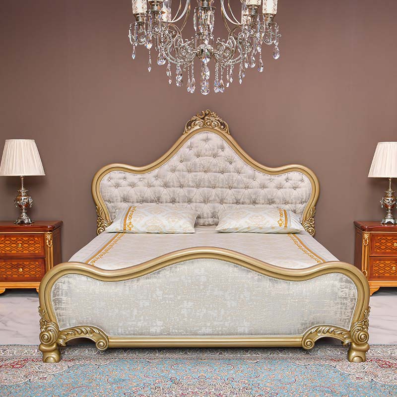 classic luxury Italian wooden bed made in Italy - Traditional vintage design bed