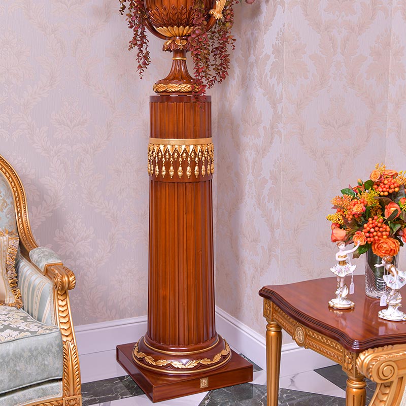 wooden column decoration