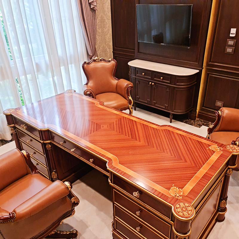 Italian Classic Office Deks | Classic Luxury Italian Furniture