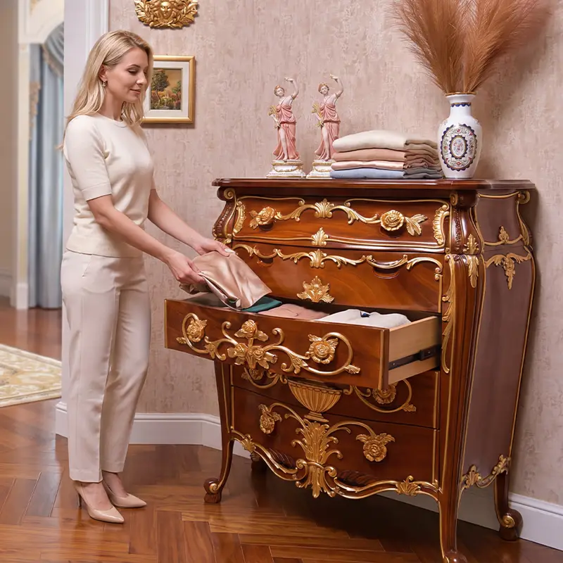 Classic luxury chest of drawers by Deluxe arte