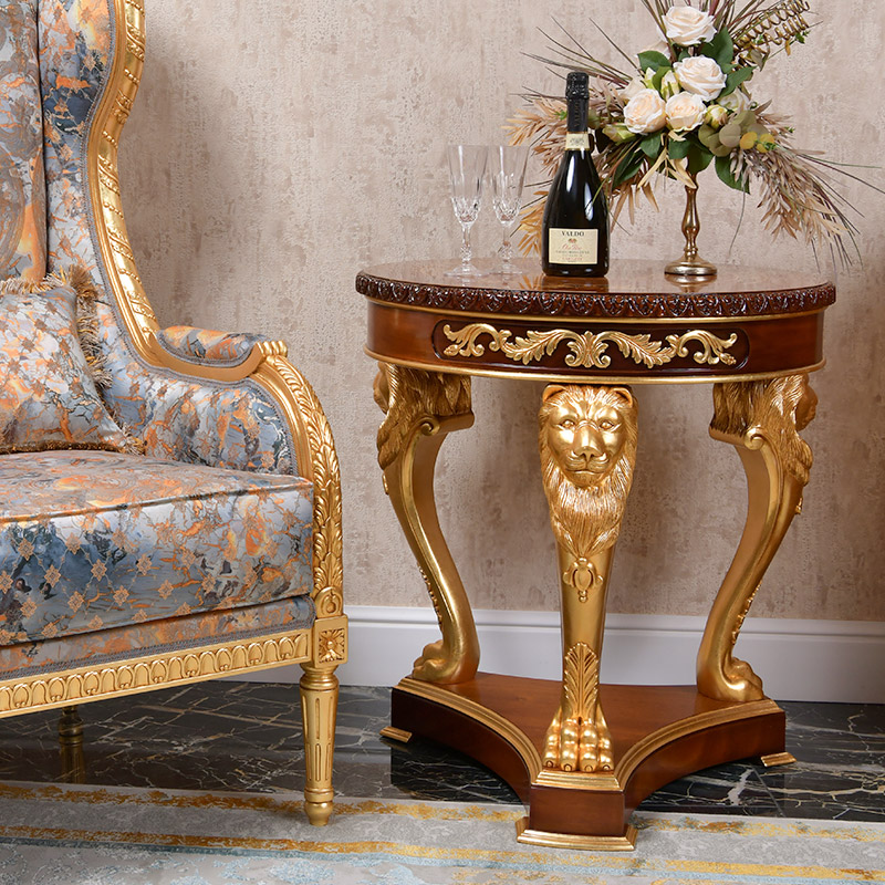 Leone side table, with Lion figurines as table leg